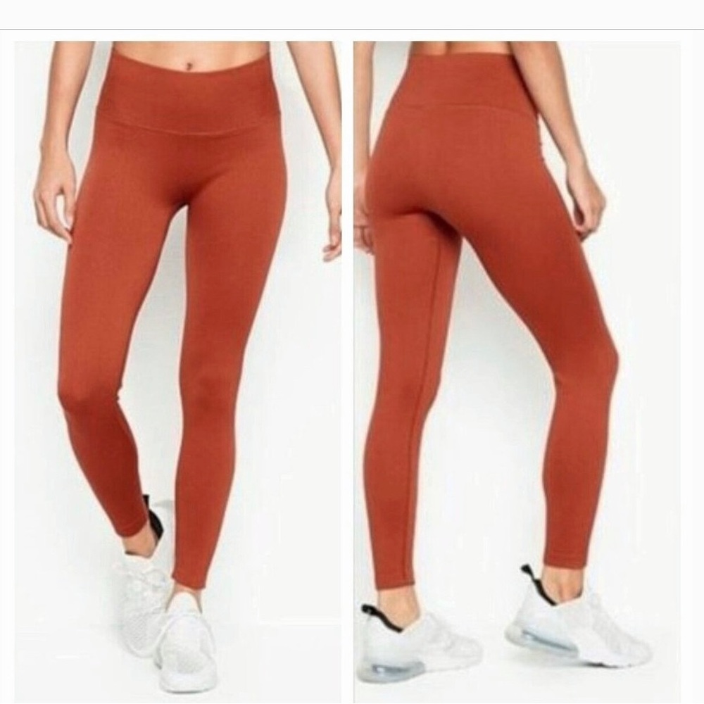 Victoria secret seamless ribbed leggings. Size XS